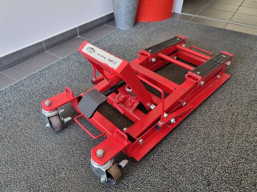 Carrelli elevatori e a forche: Motorrad Hubwagen – Usato da Weisslingen venduto da HardKnock01 1