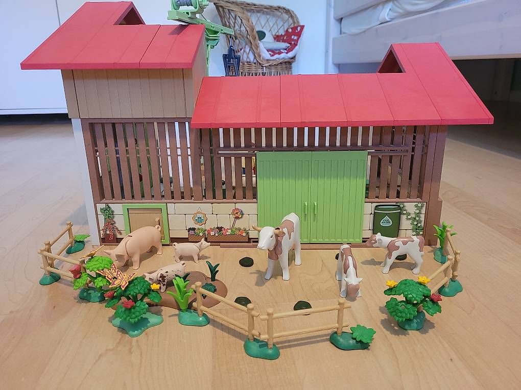 Playmobil Giocattoli: Bauernhof Playmobil – Usato da Therwil venduto da t_a_n8wj 4