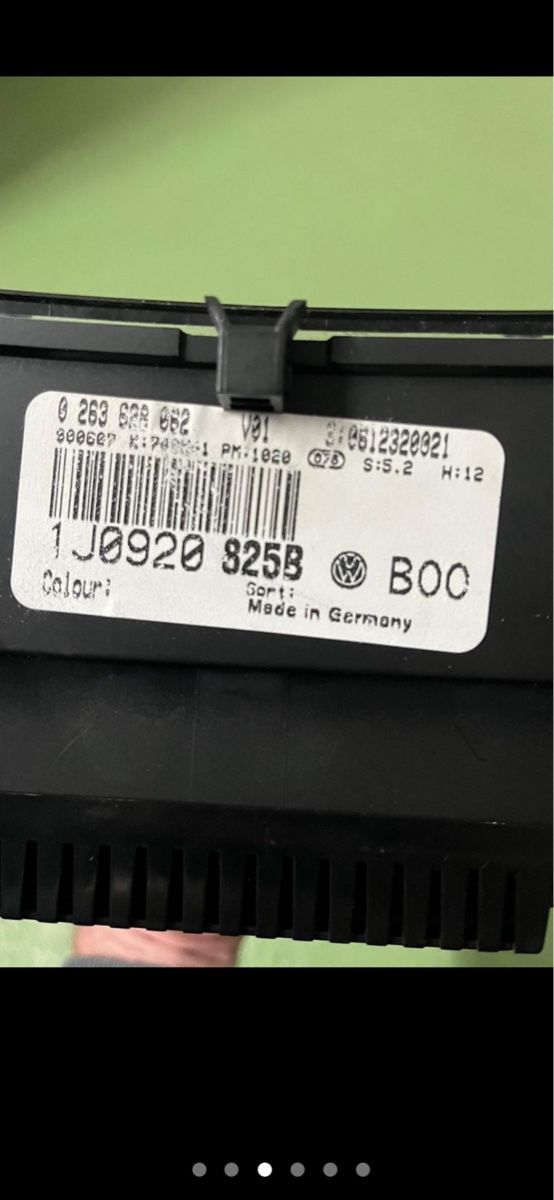 Volkswagen Tutti pezzi di ricambio auto: Vw Golf 4 jg 2000 Diesel Tachometer,Tacho – Usato da Engelburg venduto da tdi_6bpl 3