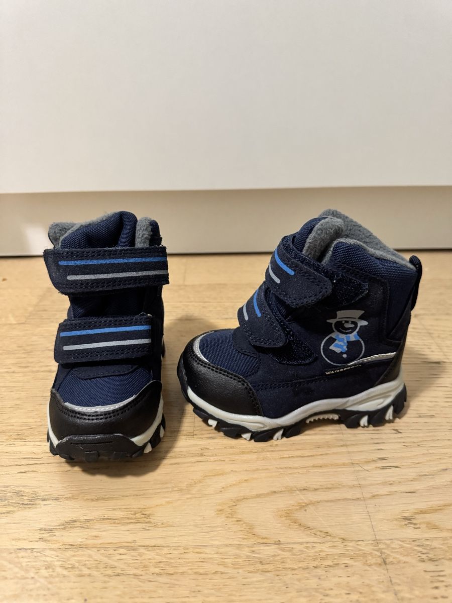 Scarpe per ragazzi: Kinderschuh Winterstiefel Smile Gr.21 – Usato da Bottmingen venduto da Giamonda88 1