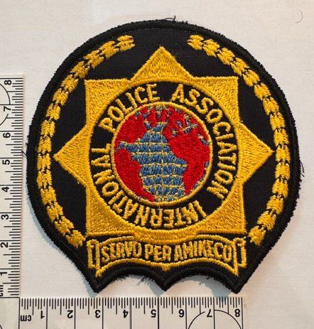 Placchette & Badge: 1 Polizei Abzeichen IPA – Nuovo (secondo la descrizione) da Zürich venduto da Policepatch