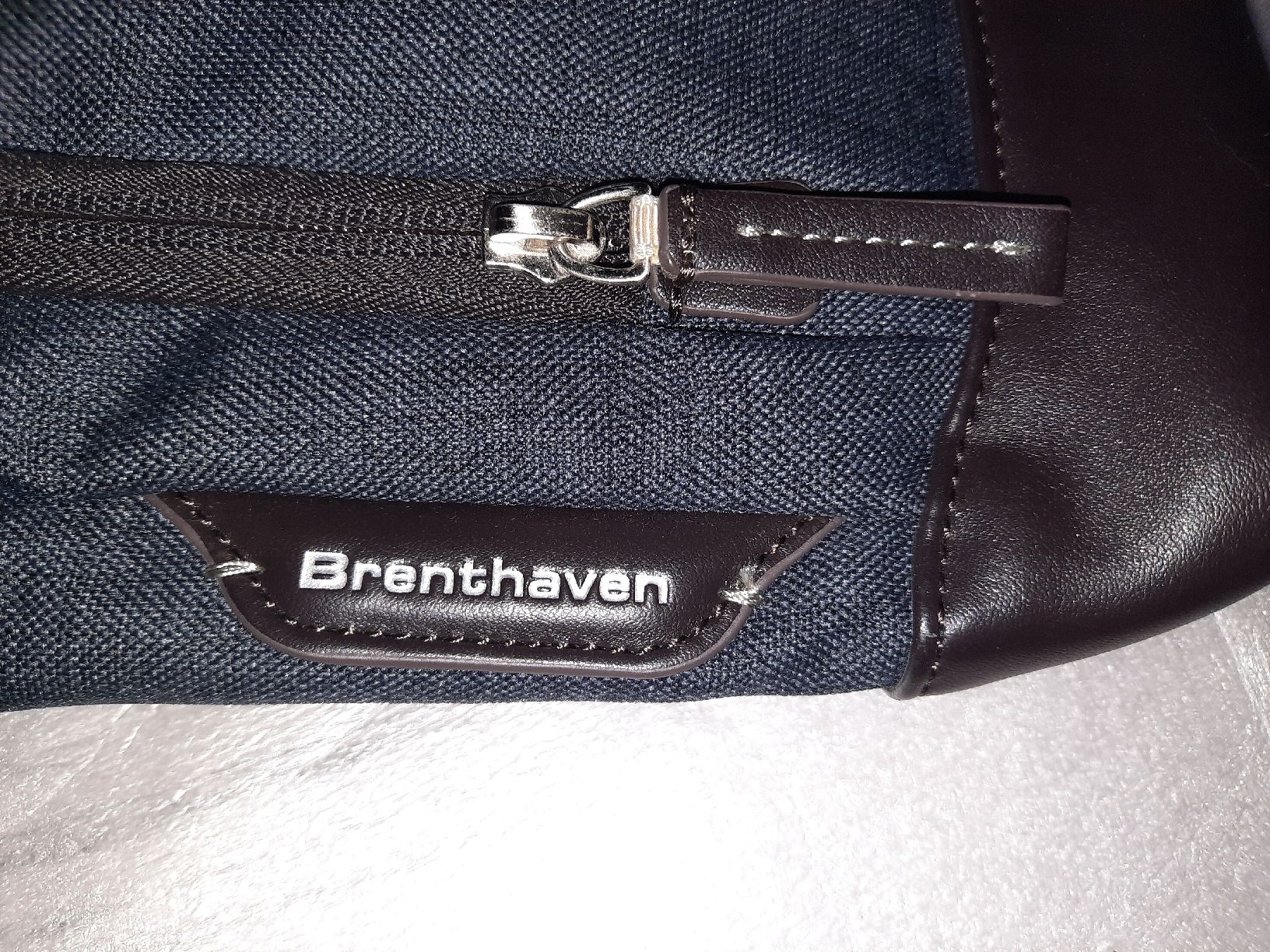 Altro in  Abbigliamento & Accessori: borsa BRENTHAVEN – Nuovo (secondo la descrizione) da Biasca venduto da Old_6blh 5