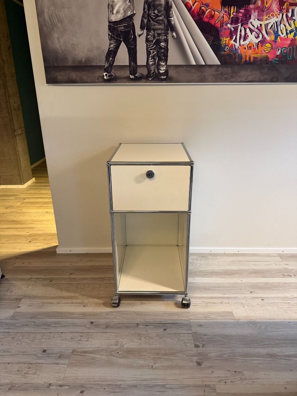 USM Banconi: USM Haller Rollcontainer reinweiss – Usato da Ermatingen venduto da csc_7g5v