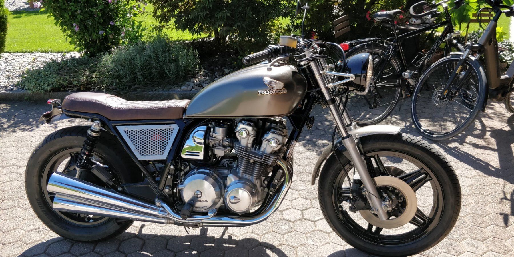 Honda Strada: Honda CB750 C Cafe Racer – Usato da Au SG venduto da powbo 4
