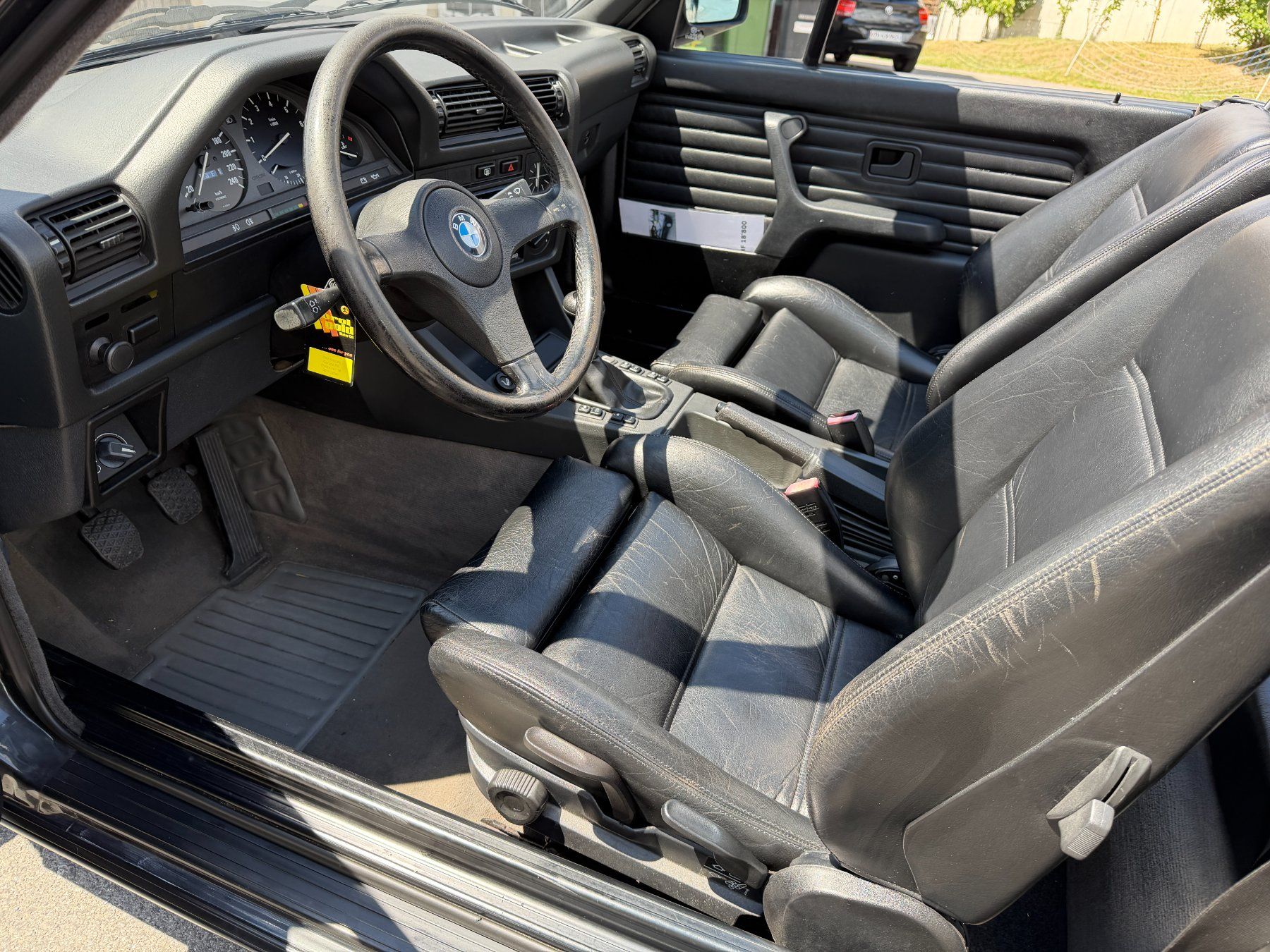 BMW Automobili: GEPFLEGTES 318i CABRIO MIT VERTERANENSTATUS – Usato da Richterswil venduto da 723738 5