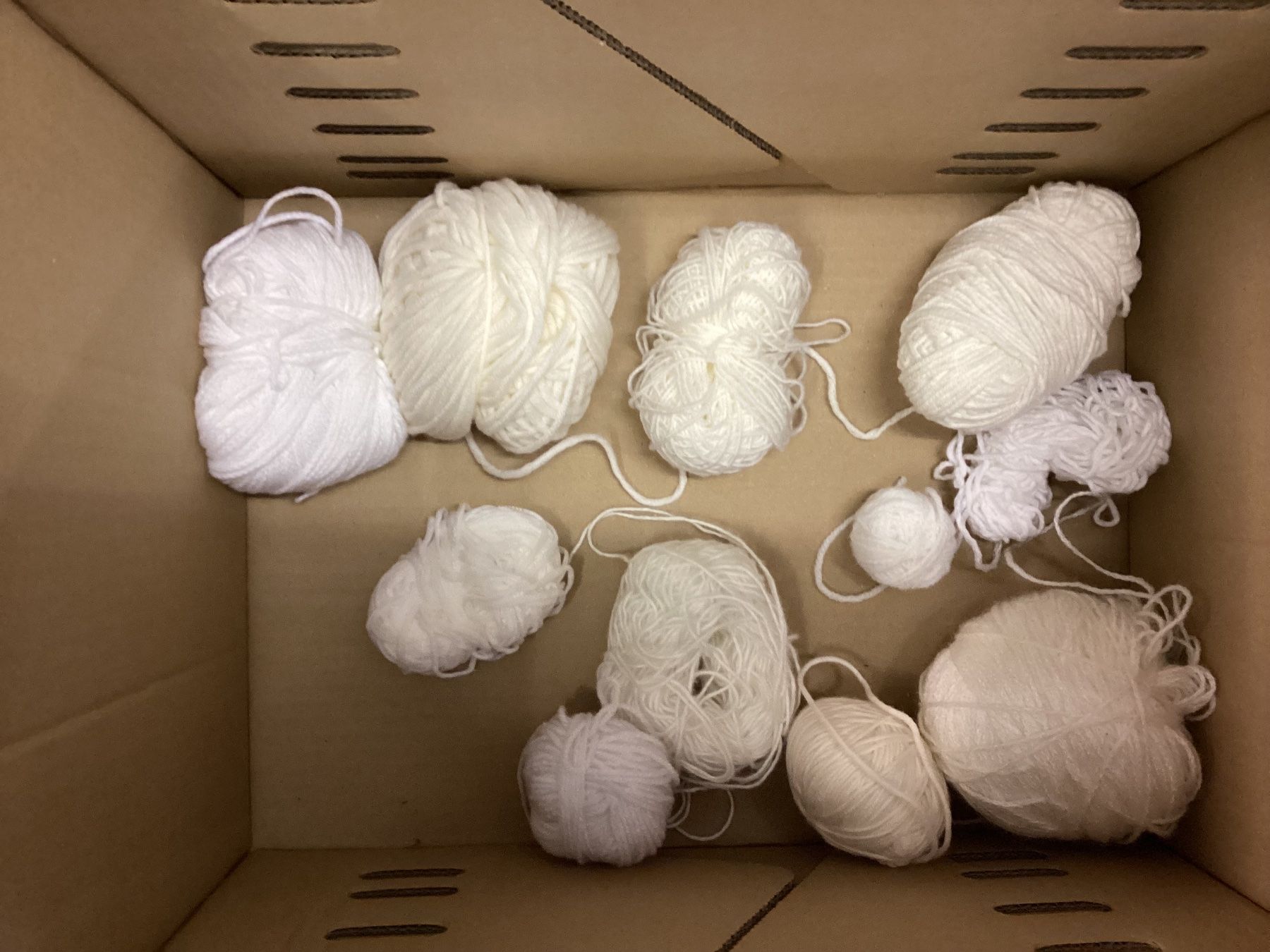 Laine: Wollpaket weiss – D'occasion à Zürich par orella79 7