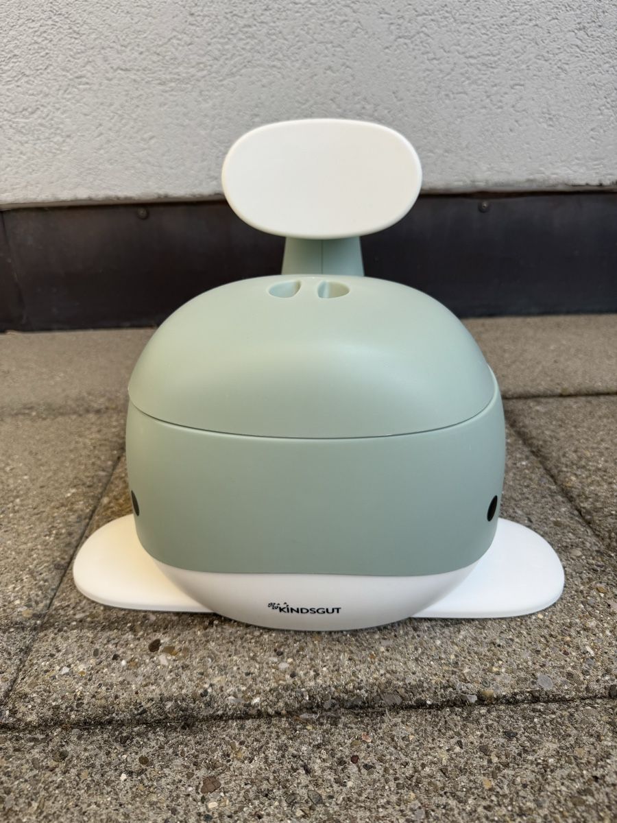 WC: Kindsgut Kindertöpfchen Wal – D'occasion à Birmensdorf ZH par VanMatterh0rn