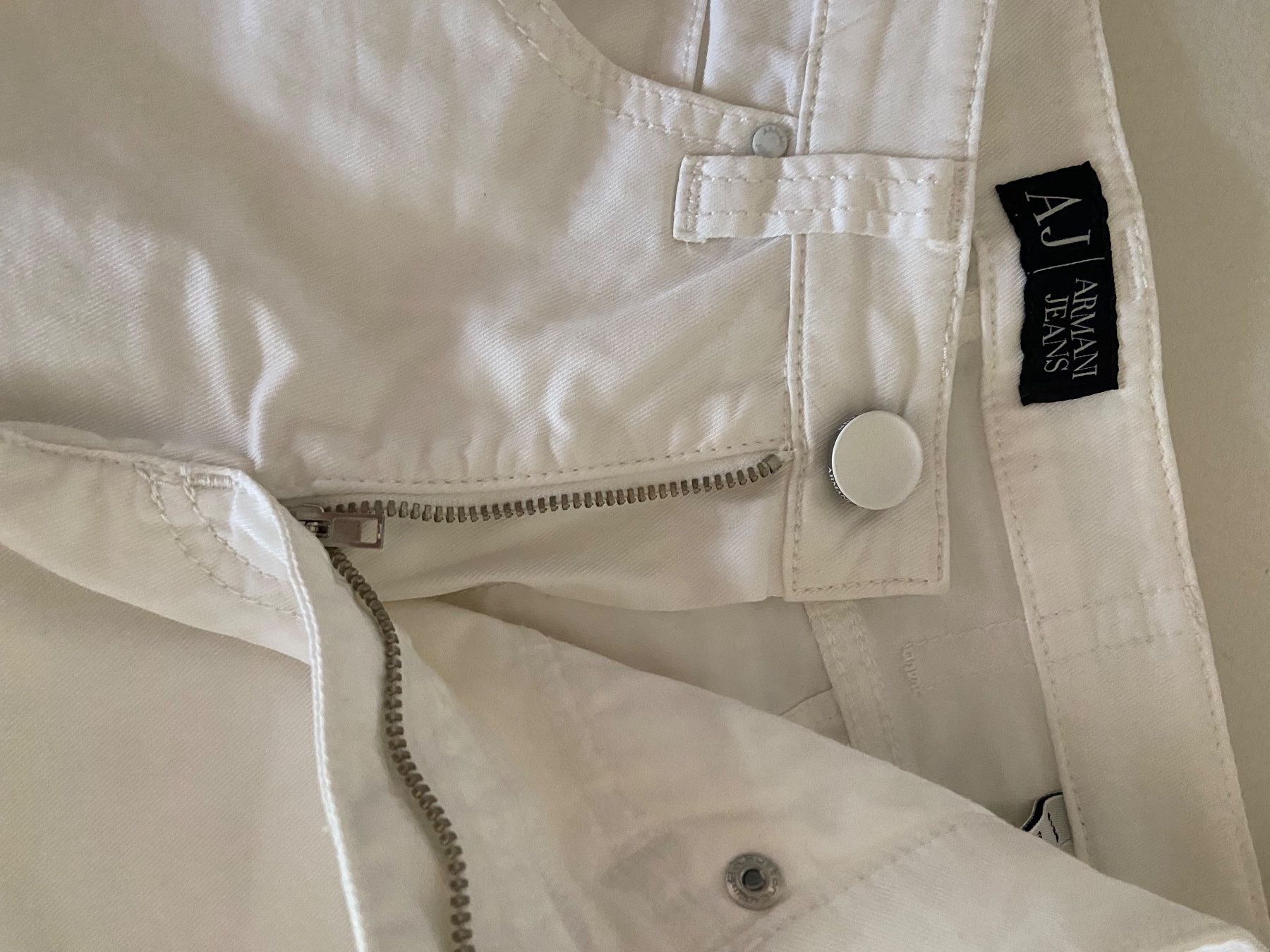 Armani Jeans: AJ Armani Jeans – Nuovo (secondo la descrizione) da Unterengstringen venduto da bar_rh5f 3