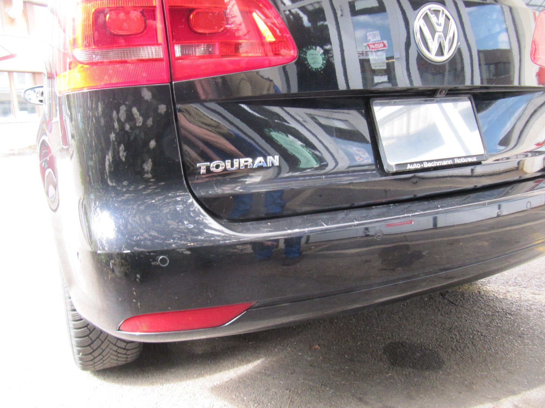 VW Automobili: VW Touran 1.4TSI   7 Plätzer – Usato da Rotkreuz venduto da auto-bachmann 9
