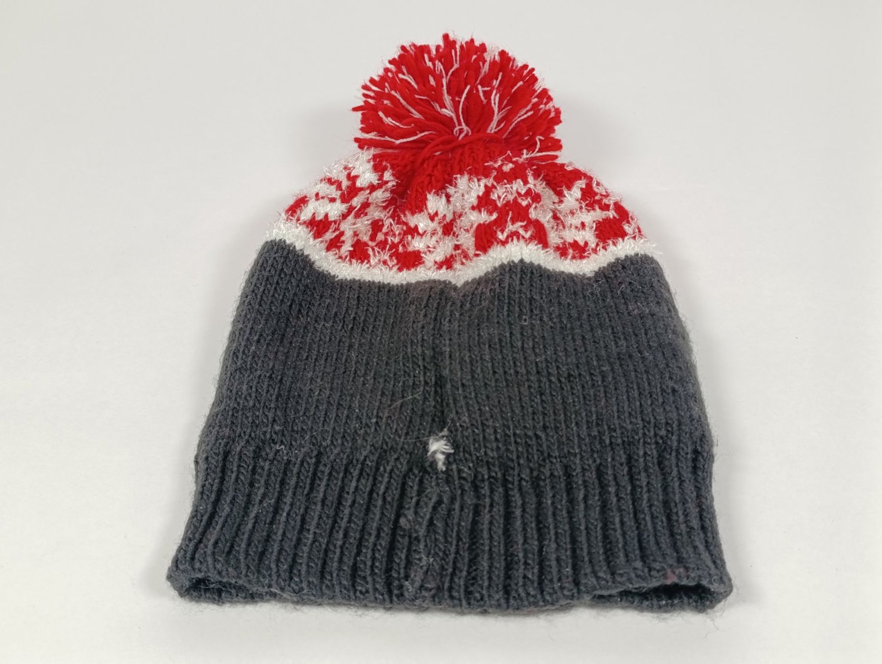 Copricapi, berretti & cappellini: F&F Bonnet pingouin - taille unique – Usato da Thielle venduto da Plusvalue_Neuchatel 1