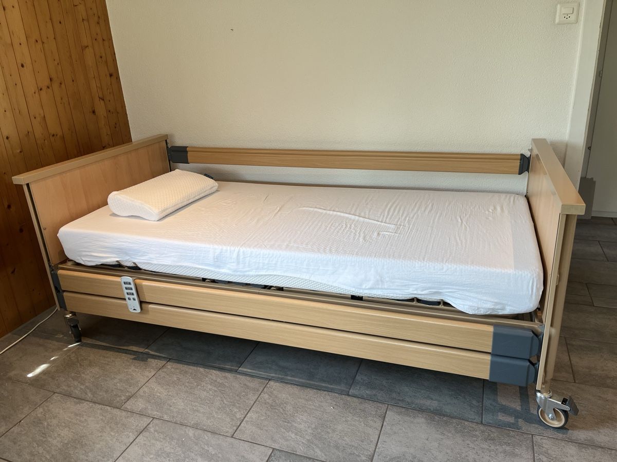 Lits: Pflegebett Burmeier Dali – D'occasion à Burgdorf par gab_bf55 3