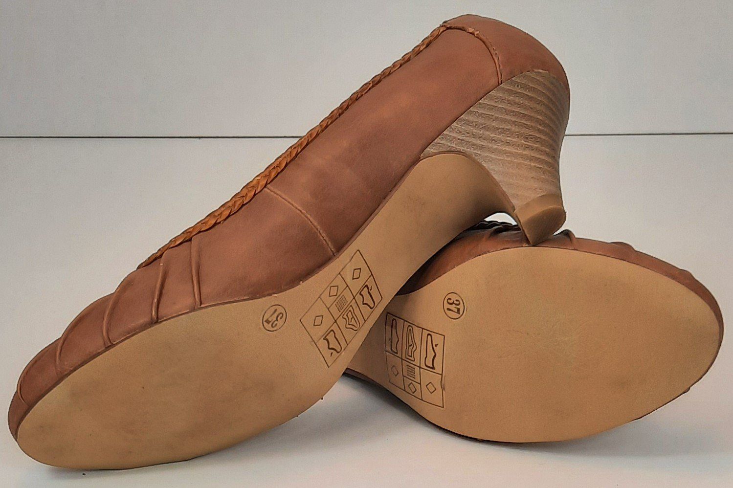 Cube Scarpe da donna: CUBE Damen Pumps Braun Gr.37 – Usato da Seuzach venduto da VT-Collections2 7