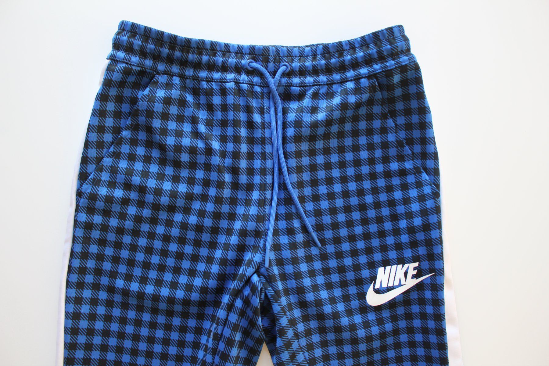 Nike Pantaloni: Pantalon Nike t. XS – Usato da Peseux venduto da Gilloss 5