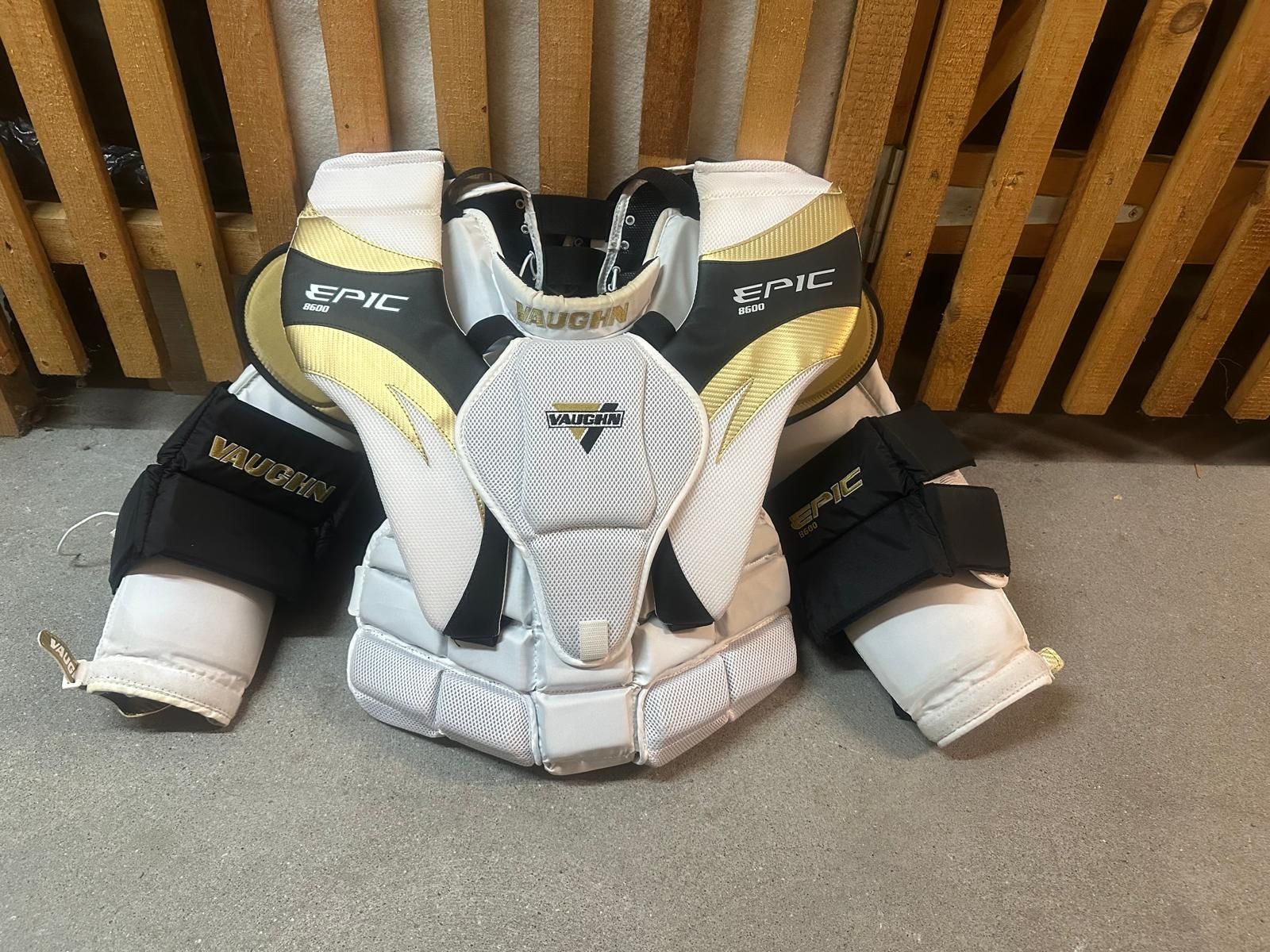 Bauer Protezioni & Imbottiture: Eishockey Torhüter Ausrüstung – Usato da Schiers venduto da Svinz 2