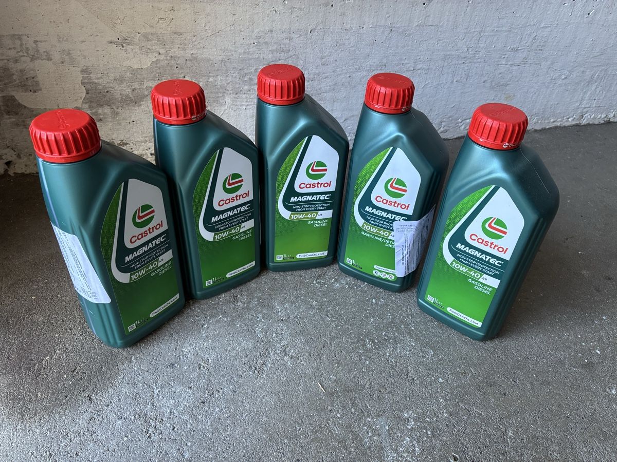 Castrol Oli & Additivi: Castrol 10W-40 ÖL 5 Liter – Nuovo e nell'imballaggio originale da Emmenbrücke venduto da nne_hm9j