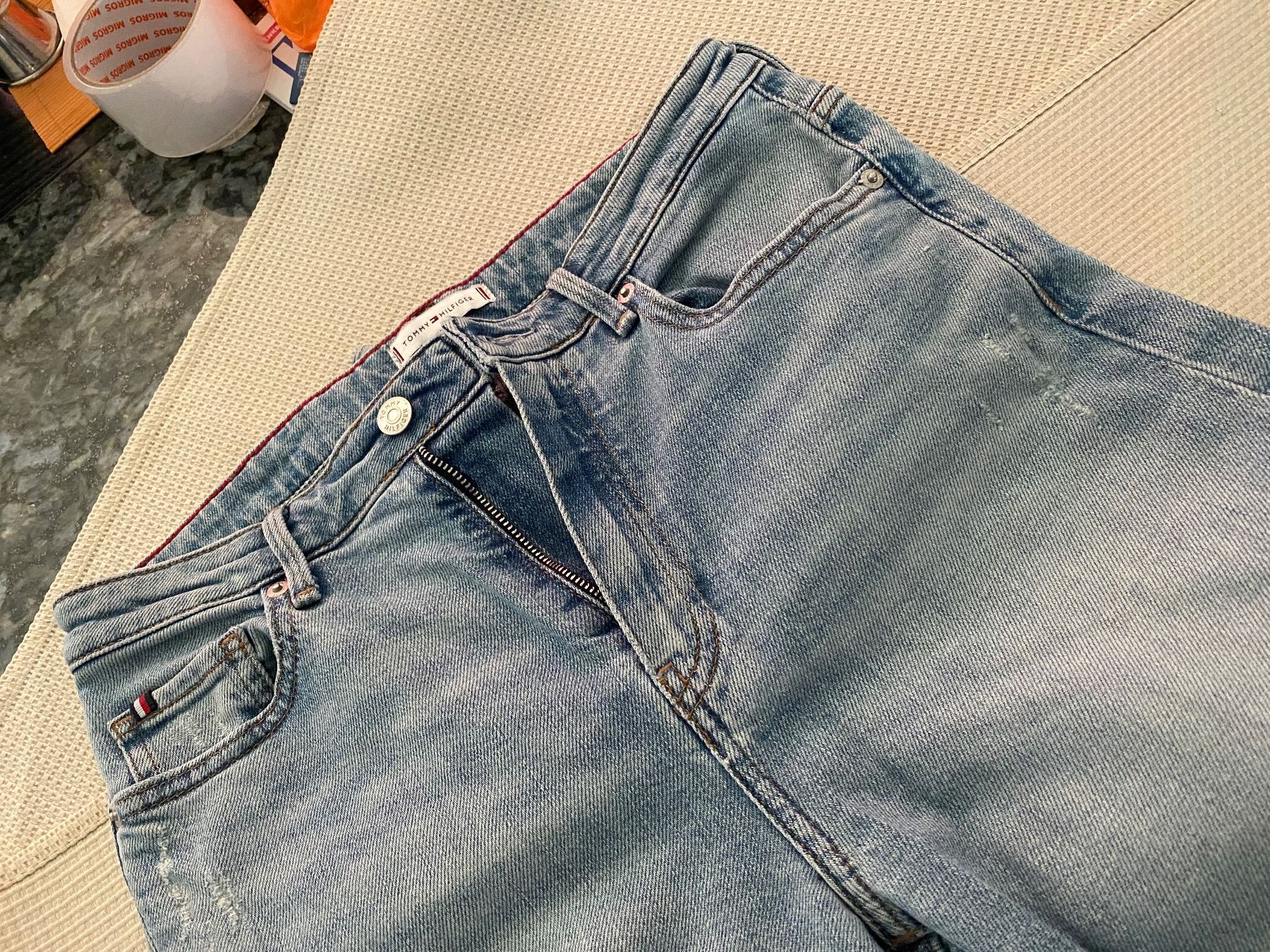 Tommy Hilfiger Jeans: Tommy Hilfiger Bootcut W30 / L32 – Usato da Allenwinden venduto da Obalu 2