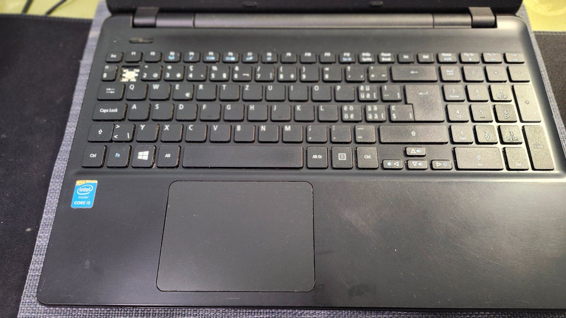 Acer Notebooks: ACER Extensa 2510 mit Netzteil, defekt, ohne Harddisk – Defekt aus Brig von Mike69 1