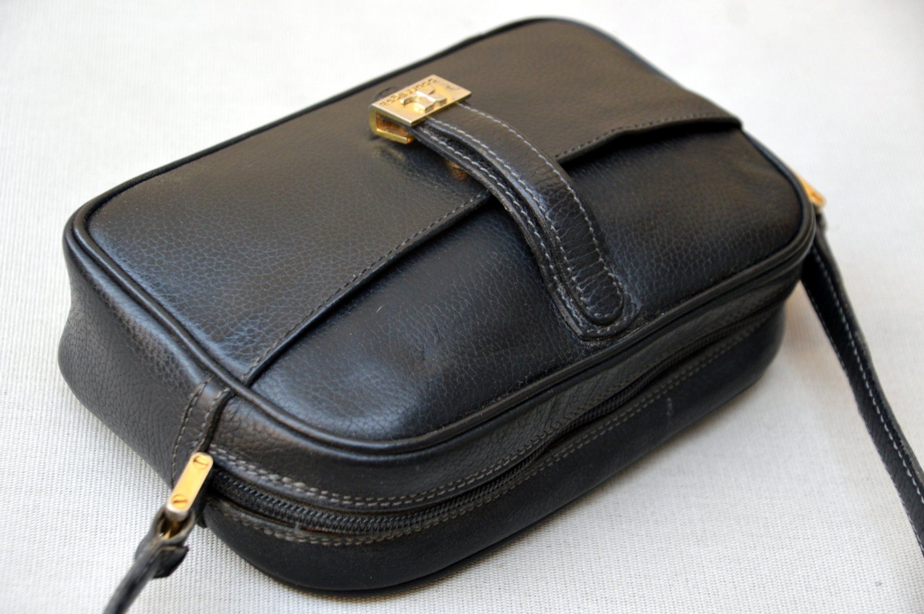 Borse da donna: Tasche Courrèges sac Vintage – Usato da Collonges venduto da arashee 8