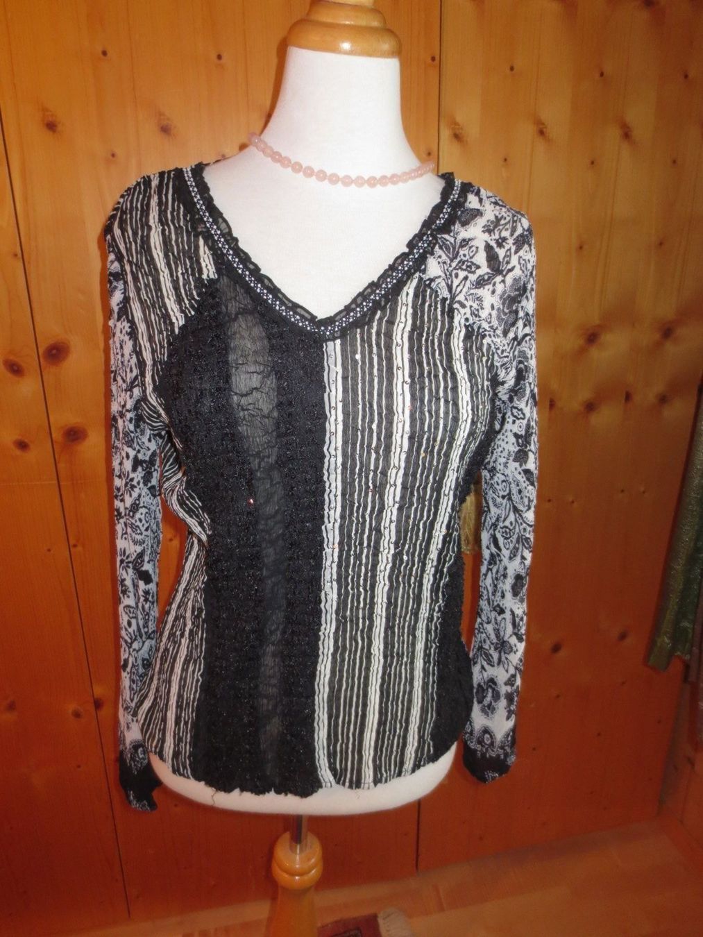 Camicette: Ophées Shirt/Bluse M/L schwarz/beige – Usato da Männedorf venduto da Livingston
