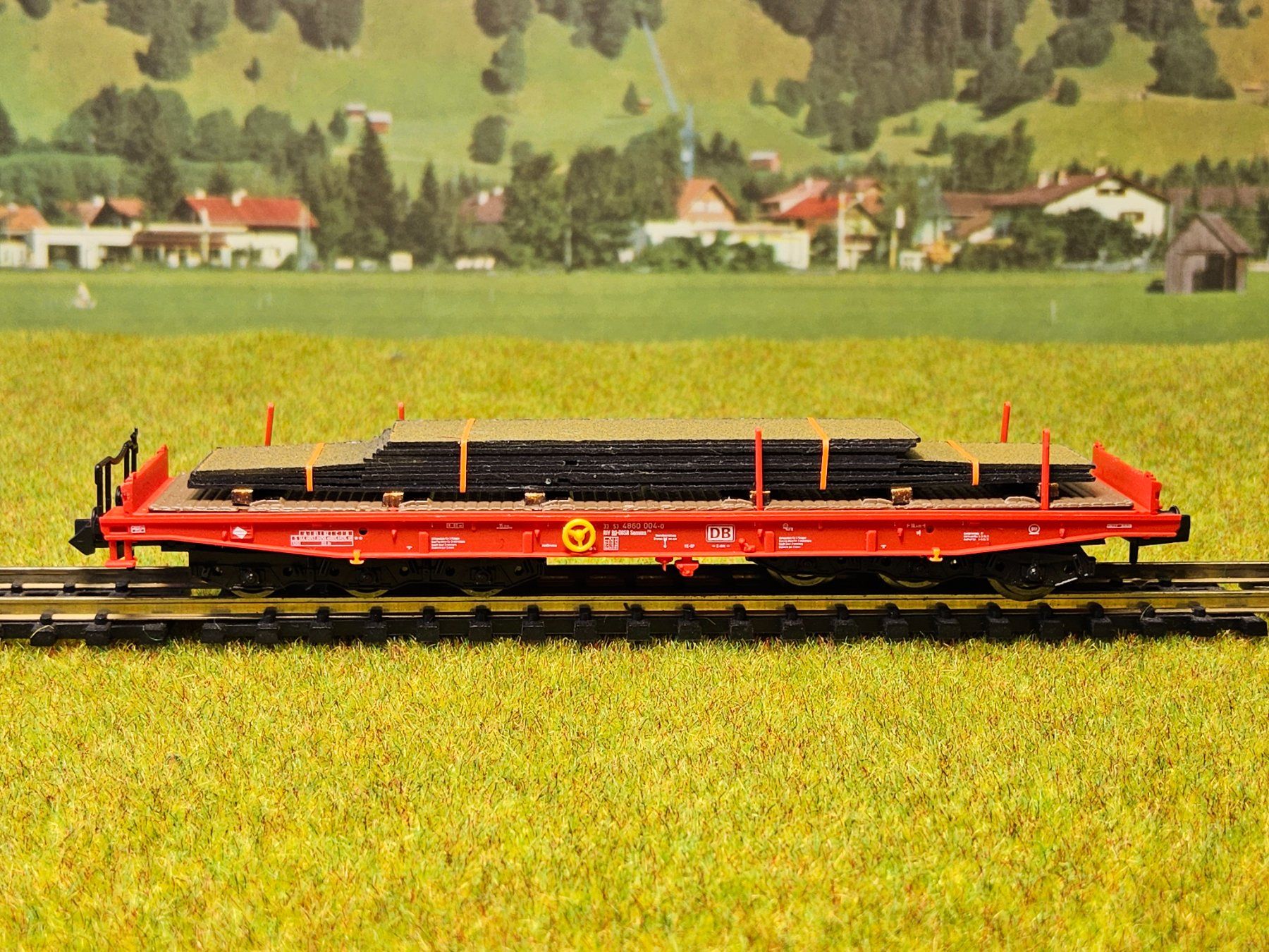 Fleischmann Modellini di ferrovie: Fleischmann 845509 __ Schwerlastwagen Samms mit Stahlblech – Usato da Uerikon venduto da Airport68 4