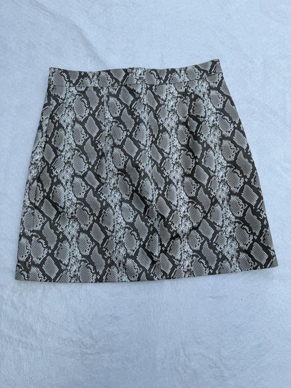 Jupes: Jupe imitation python T.38 – Neuf (Voir description) à Vandoeuvres par Zoccoli11