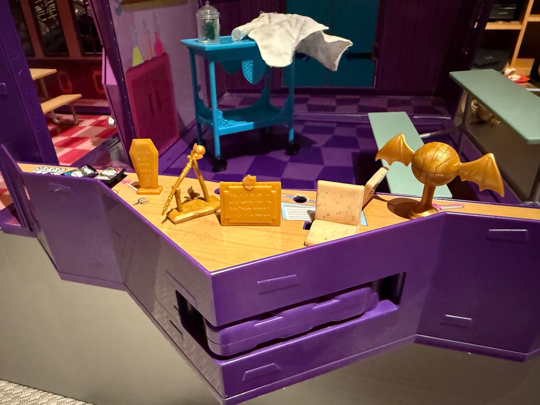 Mattel Casette per bambini: Monster High School G1 – Usato da Fribourg venduto da leaahrm 4
