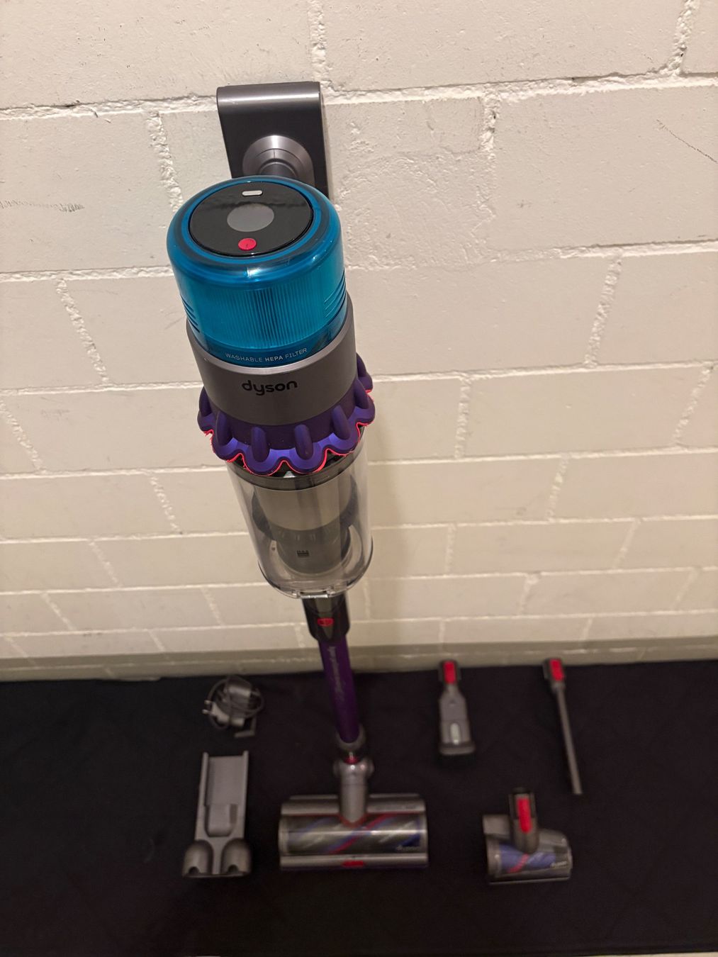 Dyson Aspirapolveri & Accessori: Dyson Gen5detect absolute Handstaubsauger – Usato da Lausen venduto da sen_jm7c 7