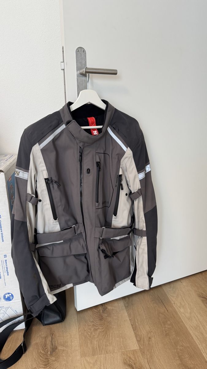 IXS Lotti di vestiti: Motorrad Gore Tex Bekleidung IXS – Usato da Eiken venduto da ju.bi