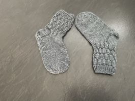 Handgestrickt Kindersocken Fusslänge 15 cm Gr. 22/23 