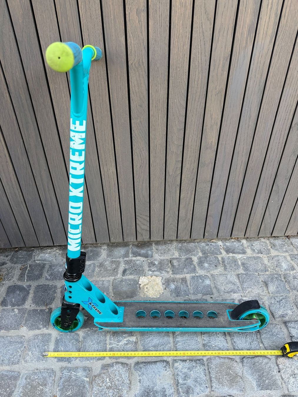 Micro Kickboard: XTREME KINDER-SCOOTER TRETROLLER TURQUOISE – Usato da Oberlunkhofen venduto da cp74 1