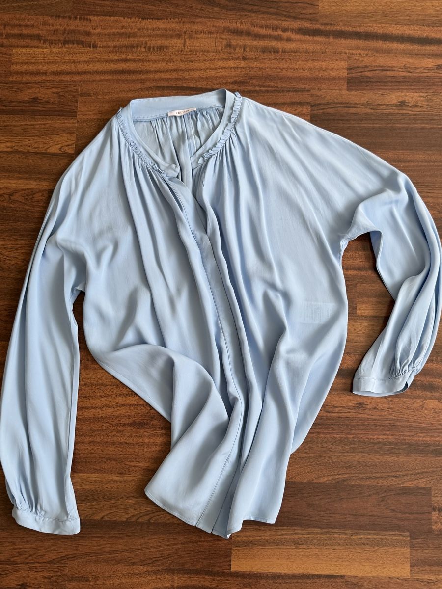 Blusen: iBlues Seidenbluse, hellblau, Gr. 36, neuwertig! – Neu (gemäss Beschreibung) aus Birr von sfe_rhj7