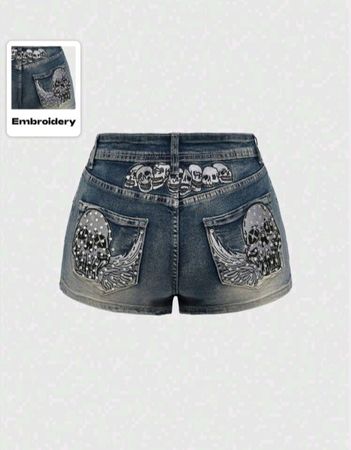 Gothic/Totenkopf Jeans Shorts Gr S *neu*