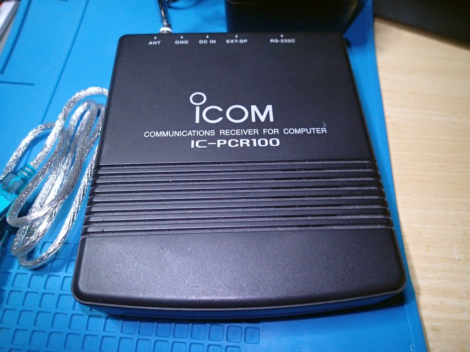 Radiocomunicazione: ICOM PCR-100 Computer Controlled Receiver – Usato da Zürich venduto da youelec 1