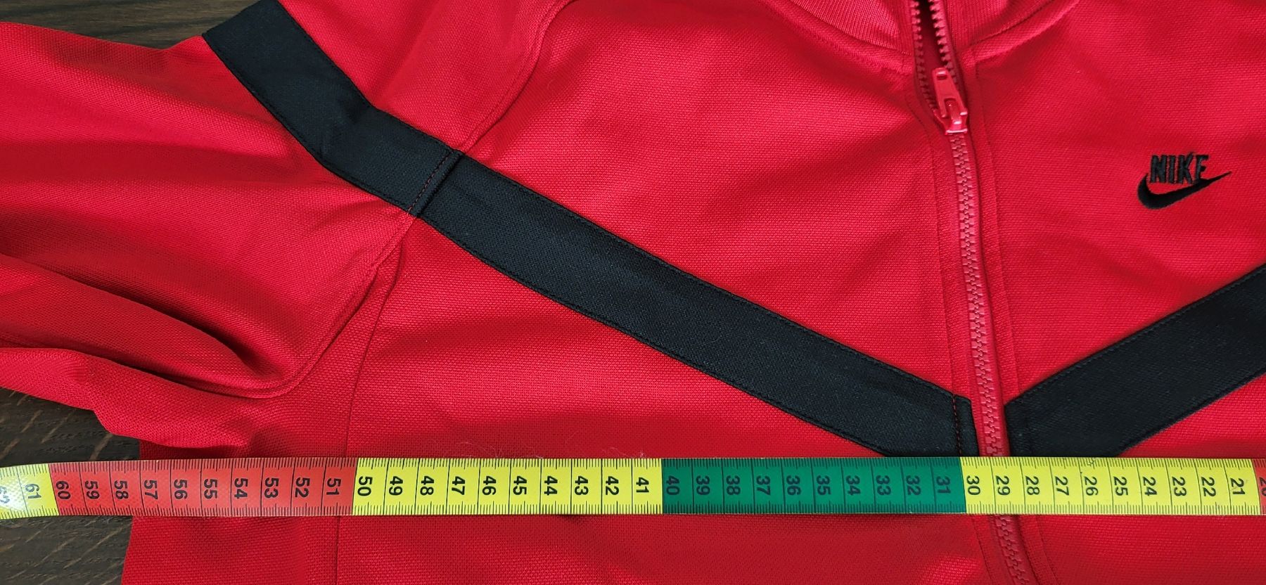 Nike Giacche: Nike Trainerjacke Eugene rot M/L – Nuovo (secondo la descrizione) da Unterseen venduto da rej_lnk9 3