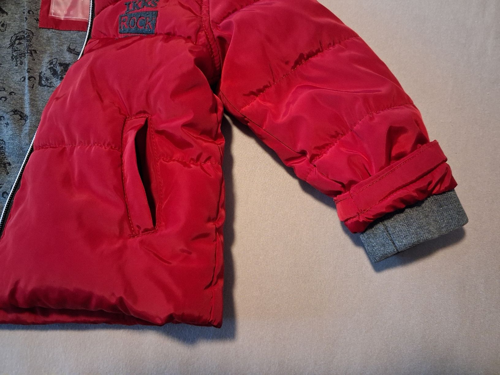 Vestes & Manteaux: Winterjacke Gr. 98 rot – D'occasion à Orvin par Mi-Re-22 3
