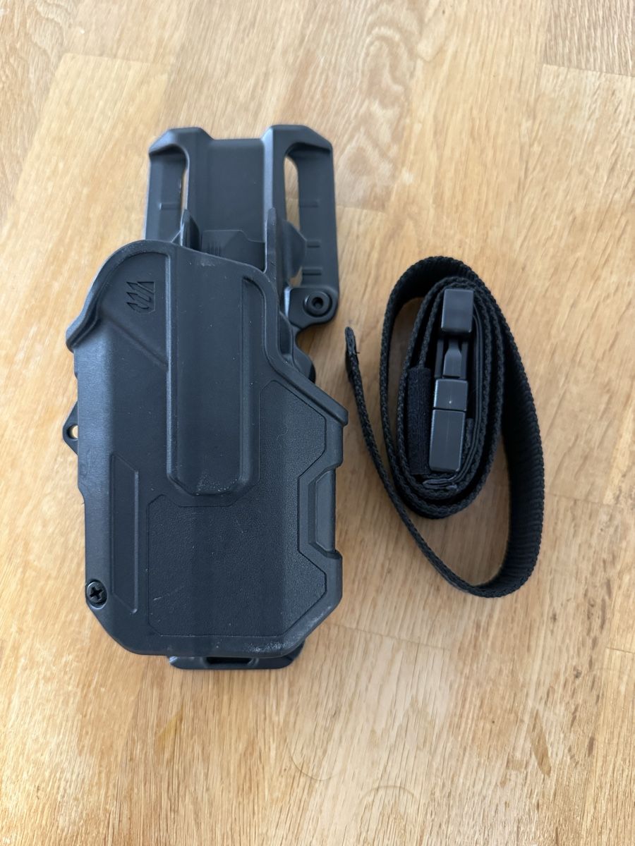 Glock Tiro a segno:  PISTOLENHOLSTER BLACKHAWK – Usato da Herisau venduto da mxswiss