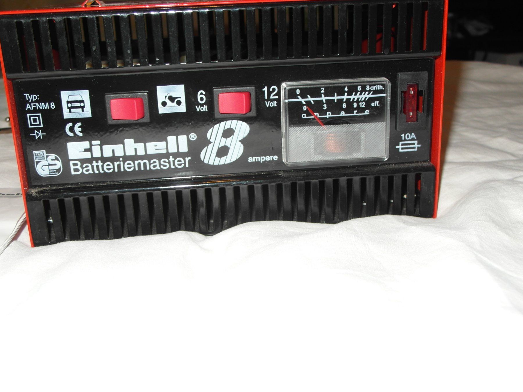 Einhell Batteries: Einhell Batteriemaster 6/12 v 8A – D'occasion à Zuchwil par t.rachel 6