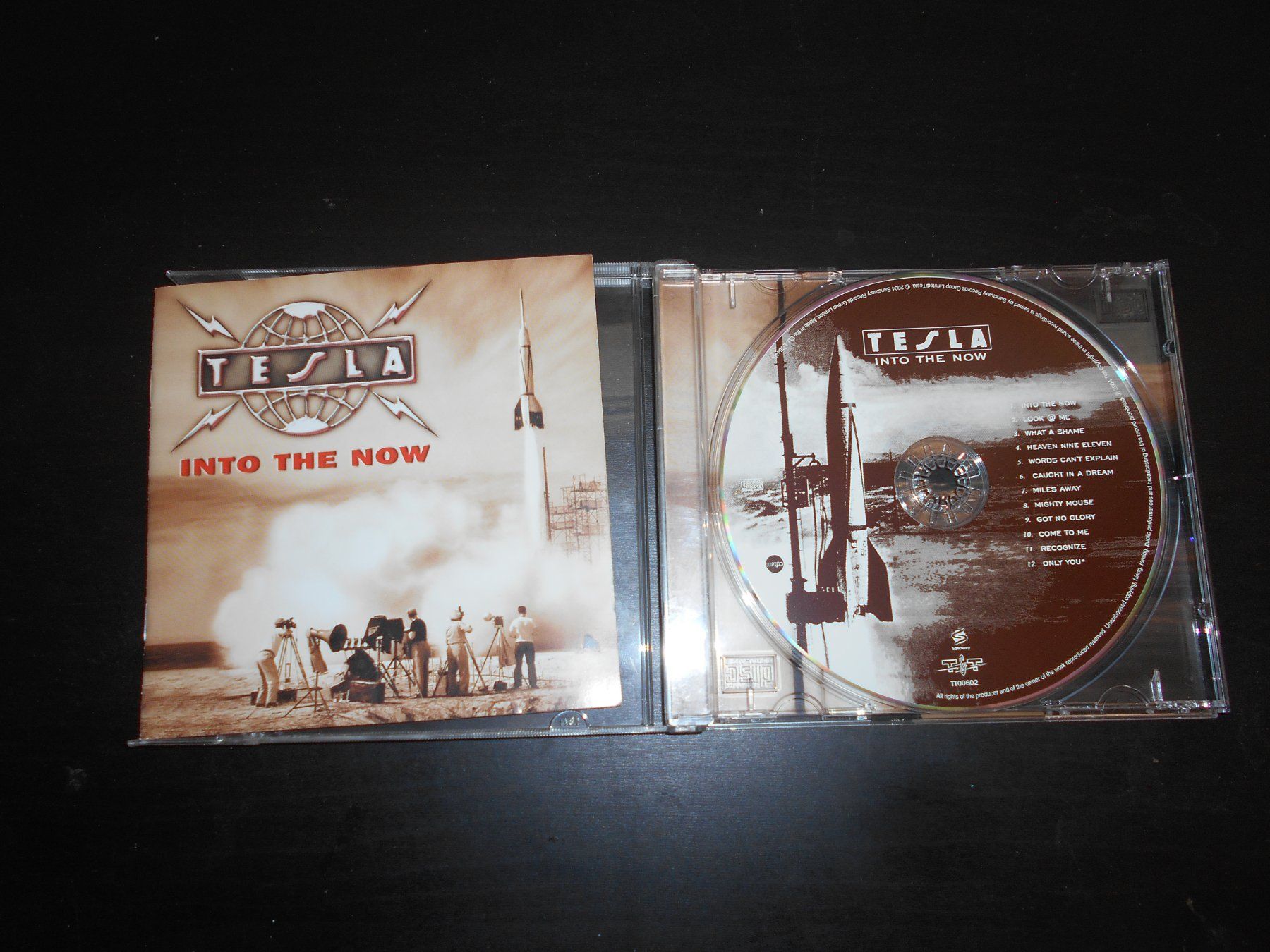 CD: Tesla – Into The Now / 2004 – Usato da Aarberg venduto da witchhunter01