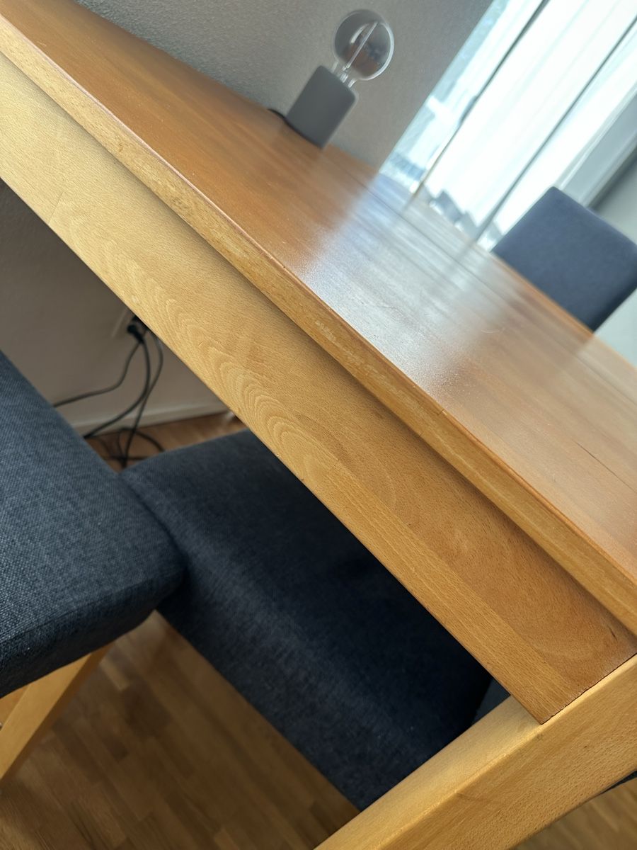 Tische: Tisch inkl 4 Stühle – Gebraucht aus Zürich von Snow44 2
