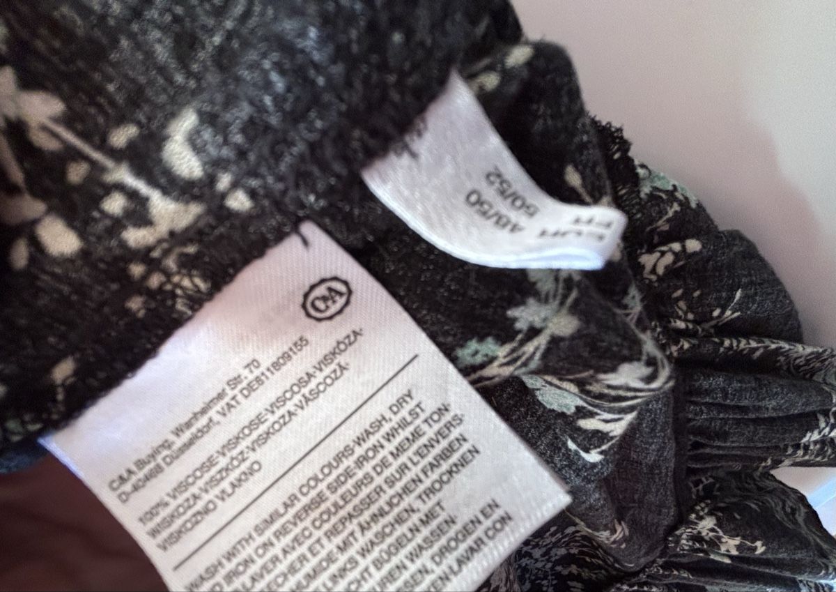 C&A Vestiti: Maxikleid 48/50 schwarz/mint => Ab 14.- – Usato da Basel venduto da Seele7 6