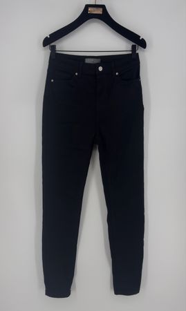 # WOMAN - Hose Gr. 38 - PRIMARK #