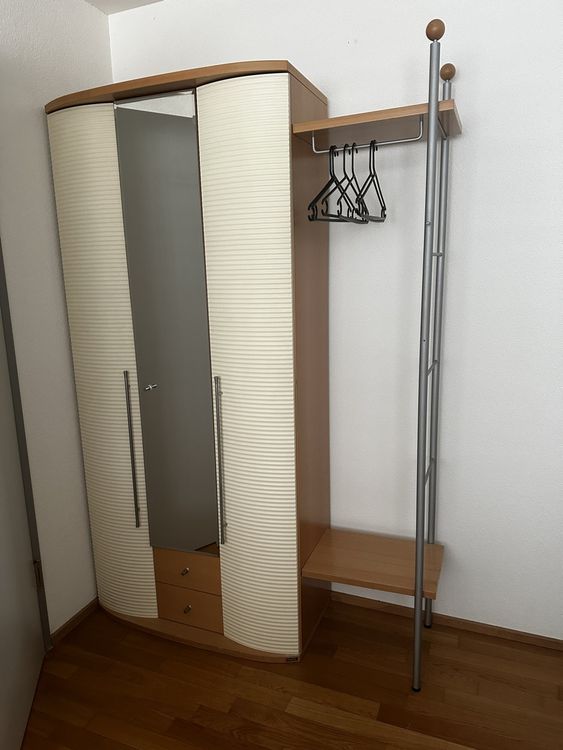 Modern Wardrobe with Mirror and Clothes Rack! (Gebraucht) in Zürich für ...