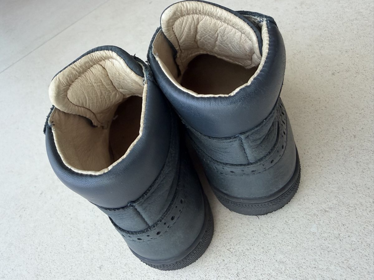 Jacadi Scarpe per ragazzi: JACADI Schuhe aus Leder Gr.29 – Usato da Zug venduto da kow_6xr6 1