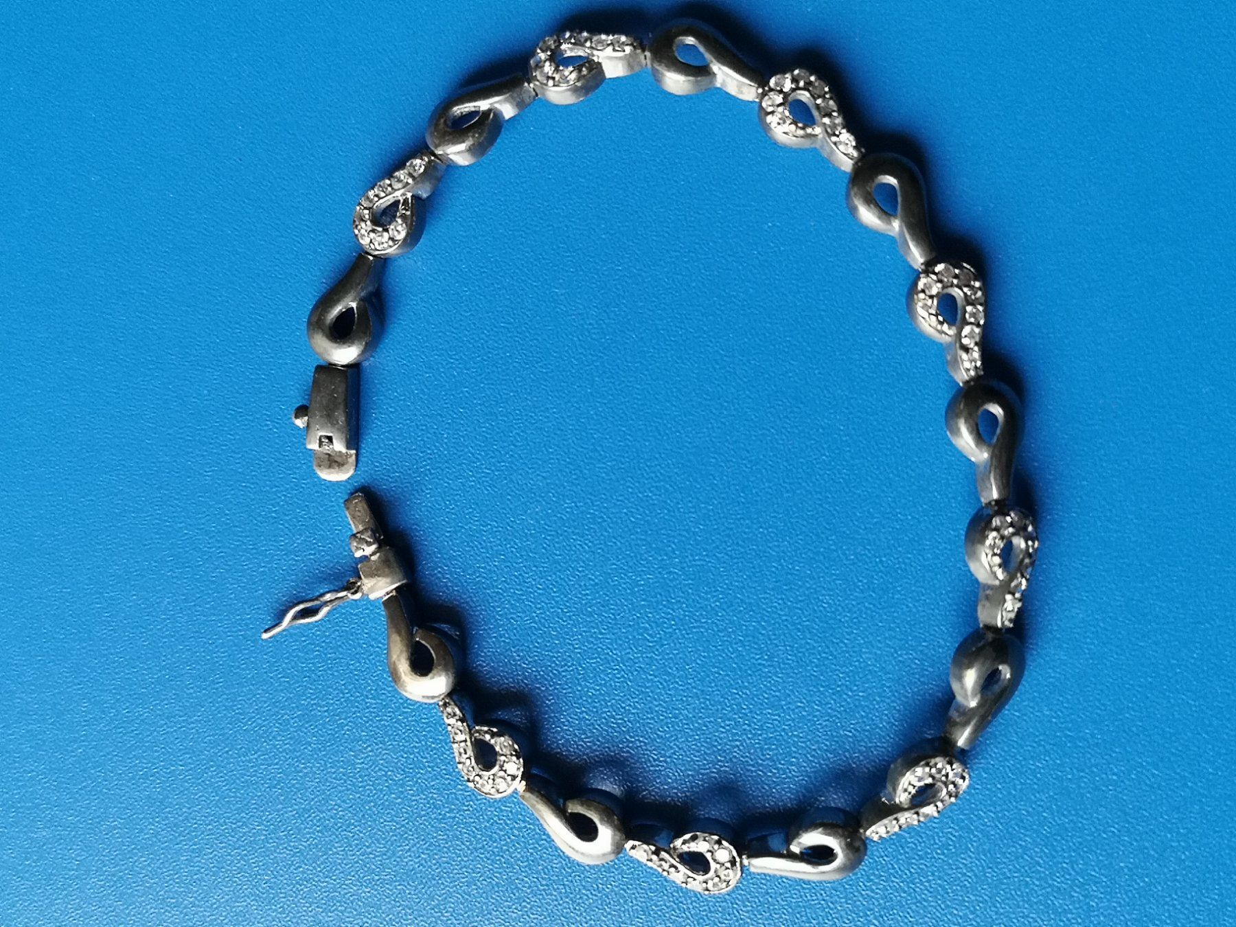 Armbänder & -reifen: Sehr schöne Silber Armband 925 – Gebraucht aus Schaffhausen von Leveron13 2