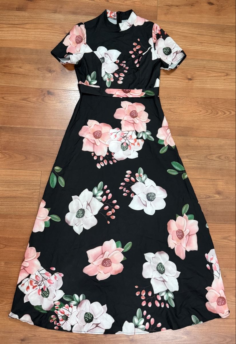 Vestiti: Damen Maxi Kleid Schwarz Blumen Elegant – Usato da Dänikon ZH venduto da RAFIMIKI