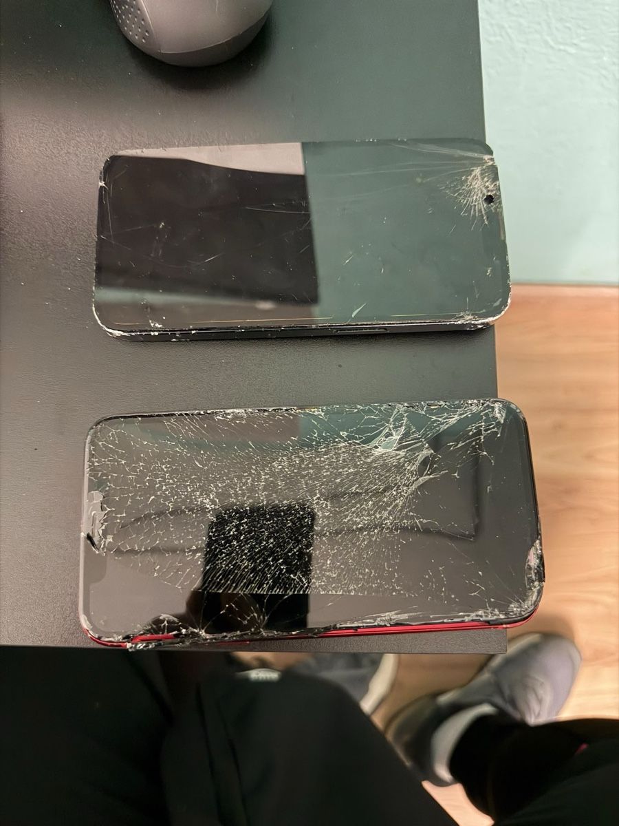 Apple Handys / Smartphones: 2x iPhone defekt – Defekt aus Untersiggenthal von Medos-GameHub