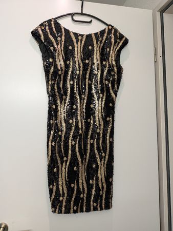Glamorous Sequin Dress - Perfect for Holiday Parties!
