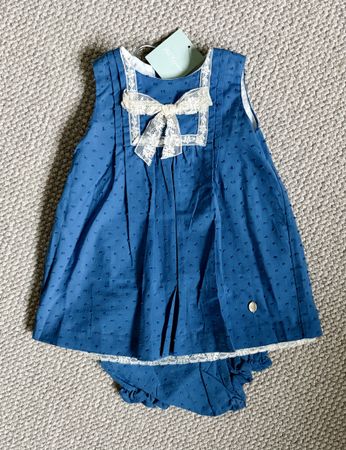 Sommerkleid bleu mit Spitze  12Monate Pili Carrera  NEUWERTI