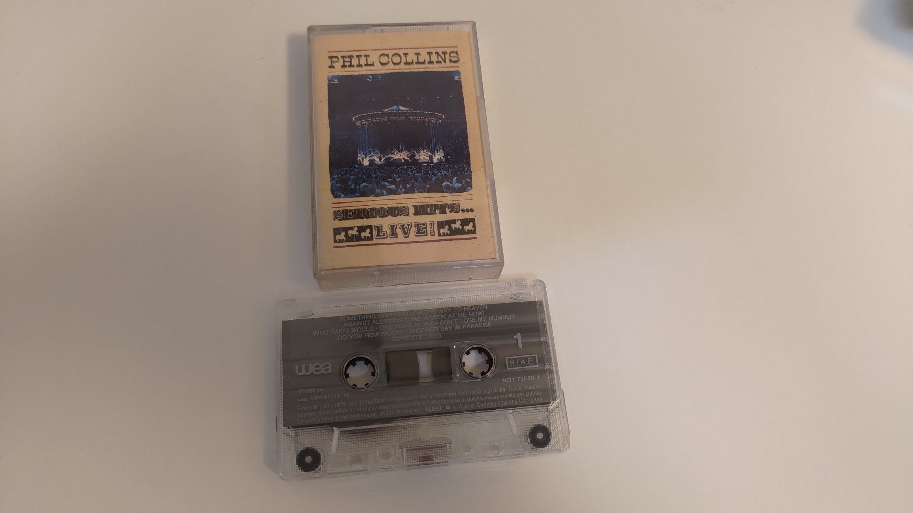 Musicassette: Kassette Phil Collins Live Hits ab 1.- – Usato da Dörflingen venduto da anubis-grahl