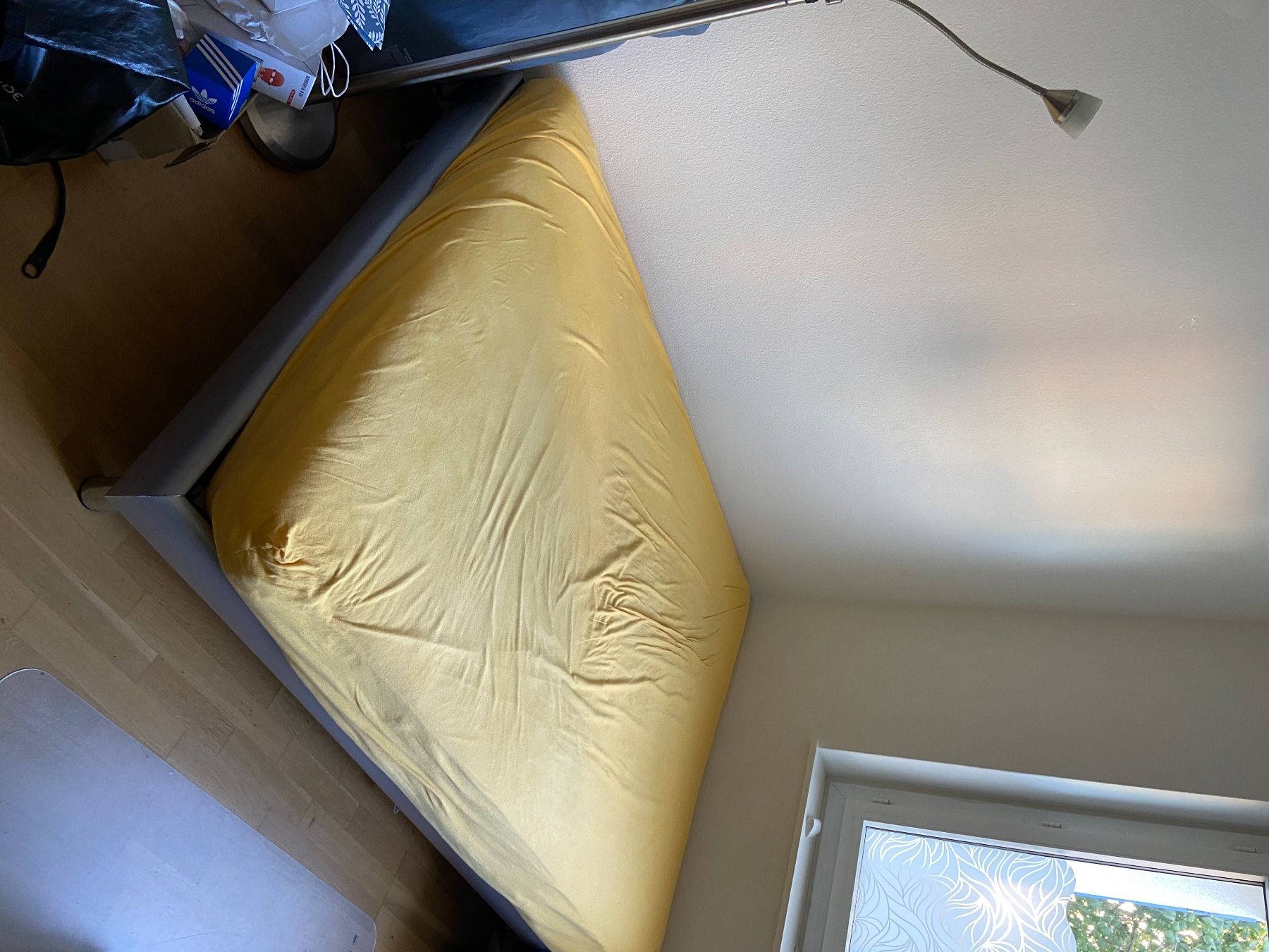 Lits: Bett 140x200 – D'occasion à Solothurn par die_7v55